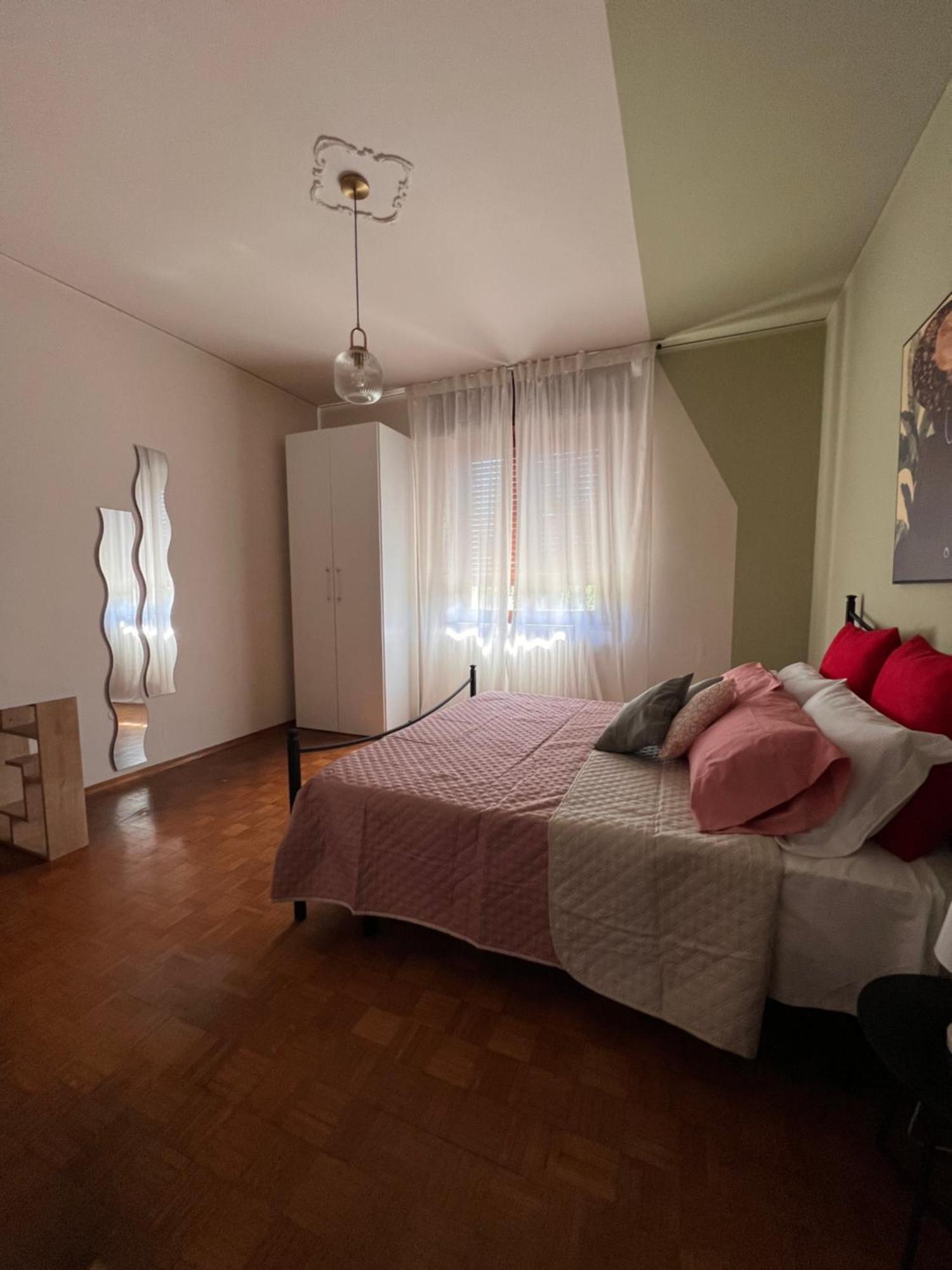 Villa 70 佩斯基耶拉德加达 外观 照片